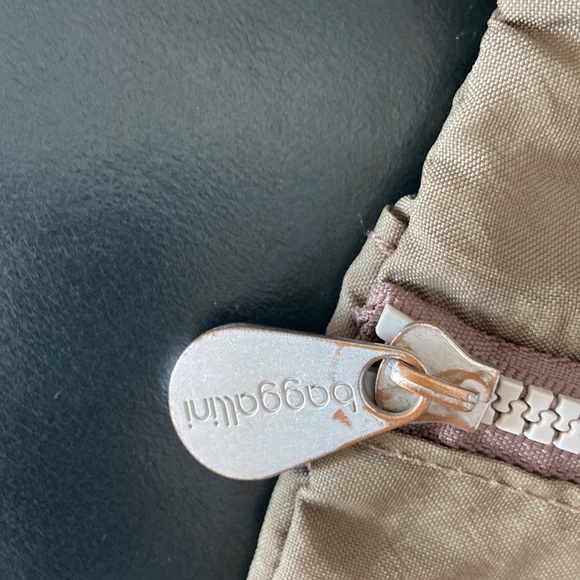 Baggallini crossbody - Picture 6 of 13